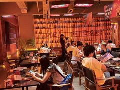 -何师烧烤Pro ·江湖川菜·小龙虾·精酿(太古里旗舰店)