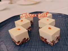 -品海楼·大连海胆锅贴馆(东港店)