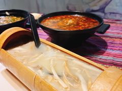 -香巴拉云南餐厅(华莱坞店)