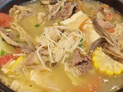 -乡土特色.冷锅鱼.牦牛肉汤锅