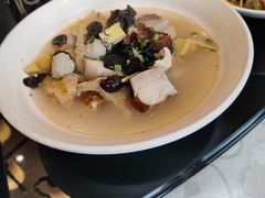 -侬佳蒸菜馆(听潮店)