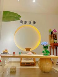 -闺蜜瑜伽·普拉提女性塑形馆