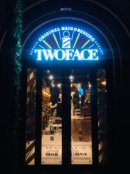 -TWOFACE 双面理发馆