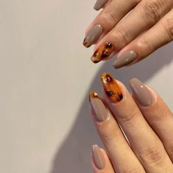 -HUII NAIL绘京美甲美睫会馆