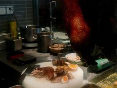 -潮界(LU·ONE凯德晶萃广场店)