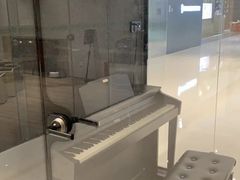 -牛班音乐学校(晶融汇购物中心店)