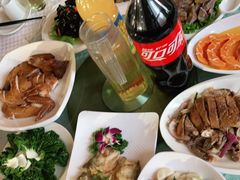 -时代王朝大酒店