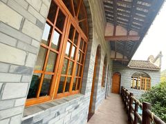 -楠柏弯休闲山庄(梨花溪店)