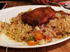 海鲜炒饭配鸡排-玛格萝妮(汇智国际商业中心店)