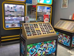 -镜客眼镜(浦江欢乐颂店)