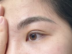 -一个差评成就的纹眉店