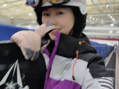 -乔波室内滑雪场