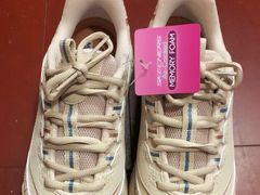 -SKECHERS 斯凯奇(上海国际时尚中心店)