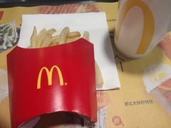 -麦当劳(乳山路店)