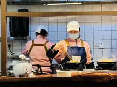 -丽丽三鲜螺蛳粉(田林路店)