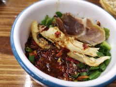 -云南印象昭通天麻火腿鸡(新疆石油花园二期店)