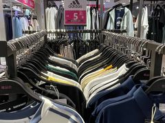 -唯品会(北京国瑞城店)