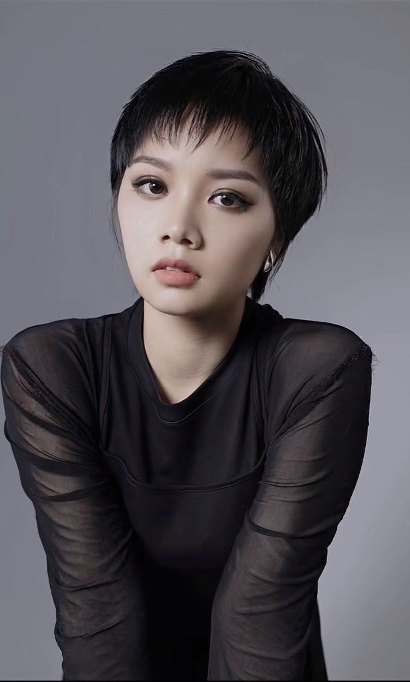 女士潮流超短发,年轻时尚,干练个性