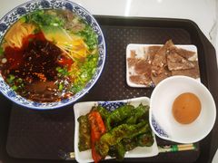 -伊穆祥牛肉面总店·清真