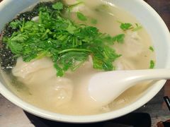 -胖东来生活广场(健康路店)