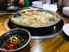 -泸州酸菜豆花火锅川师店
