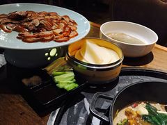 -三人行骨头王火锅(长寿店)