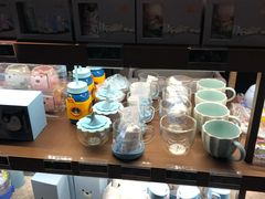 自助调料区-星巴克(浦东机场T2到达店)