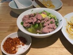 -全牛匠·乐山跷脚牛肉(新中关店)