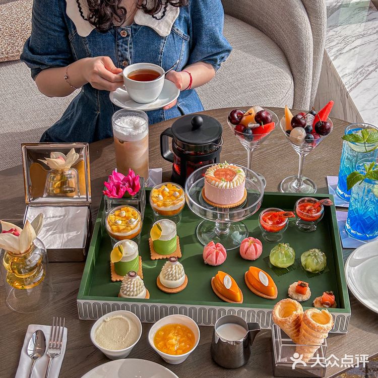 常熟的！！高空湖景下午茶真的绝美了… 