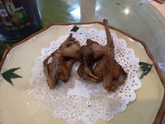 煎焗乳鸽-台山第一家兴华黄鳝饭·黄鳝婆(开平店)
