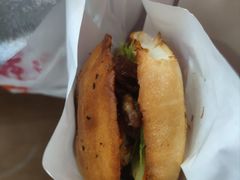 -必胜客(港悦广场店)