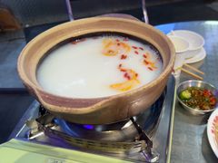 -楼上大排档·顺德菜·粥水·鱼生(苗栗路店)