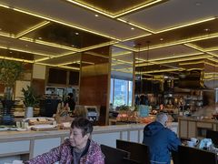-大中华希尔顿酒店-念自助餐·嗨啤·小龙虾