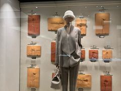 -乐蓬马歇百货公司(Rive Gauche)