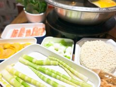 -钢管厂五区小郡肝串串香火锅(人民广场店)