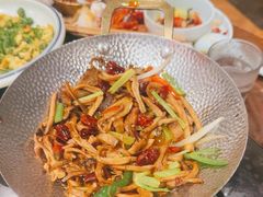 -川流不息·地道川菜·小龙虾(新松江路店)