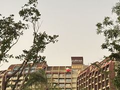 -三亚湾海居铂尔曼度假酒店