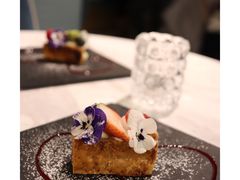 -La Mer Restaurant & Lounge