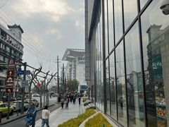 -上海来福士广场