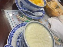 -广信牛奶甜品世家(台东店)