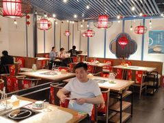 -尚尚仙·酸汤猪手·猪肚鸡火锅(华联万柳购物中心店)