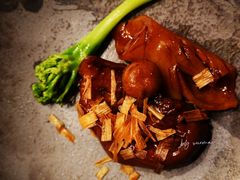葱烧猪手云南青头菌-杭州临平万丽酒店·万丽轩中餐厅