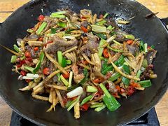 干锅牛杂-牛八宝桂林米粉(八里庄店)