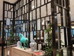 -广州万富希尔顿酒店·感趣自助餐厅·金秋蟹宴生蚝海鲜刺身