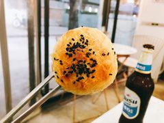 酥皮烤包子-董小西的凉皮和椒麻鸡(三元桥店)