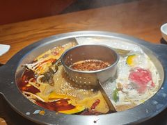 -佬土鹅肠火锅(中建大观店)