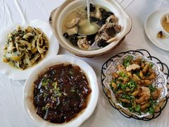土鸡汤-鑫福楼农家菜