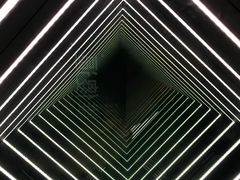 -迷宫世界