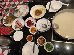 -一哥澳门豆捞 · 十七年经典澳门火锅(四季天地店)