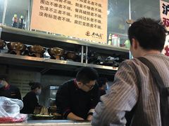 -巴四老城区炭火蛙锅(张江店)